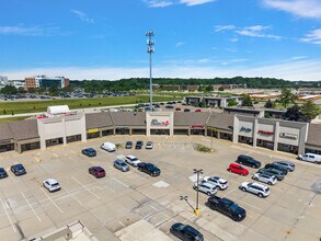 43201-43301 Garfield Rd, Clinton Township, MI for lease Interior Photo- Image 1 of 1