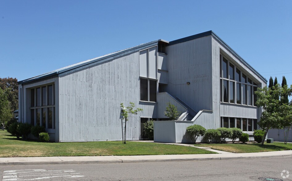 1604 Ford Ave, Modesto, CA à louer - Photo du bâtiment - Image 2 de 9