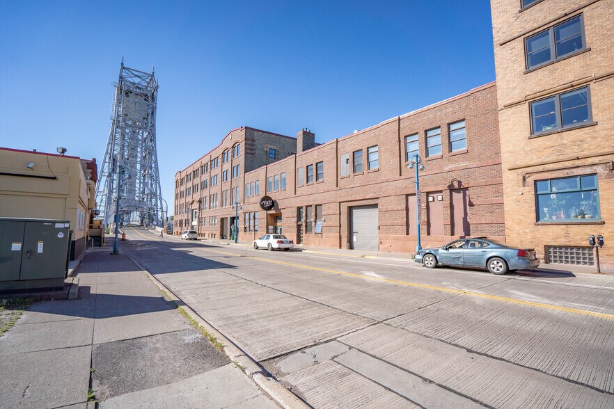 525 S Lake Ave, Duluth, MN à louer - Photo du bâtiment - Image 3 de 8