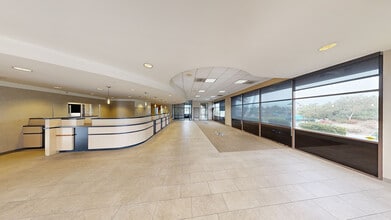 3211-3295 Business Park Dr, Vista, CA à louer Numérisation 3D de Matterport- Image 1 de 5