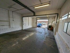 10-14 Cherry St, Woking for lease Interior Photo- Image 2 of 3