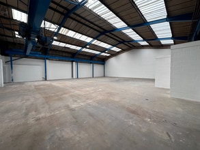 Middlemore Ln, Aldridge for lease Interior Photo- Image 2 of 8