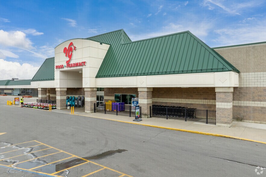 6730-6764 S River Rd, Marine City, MI à louer - Photo du bâtiment - Image 2 de 8