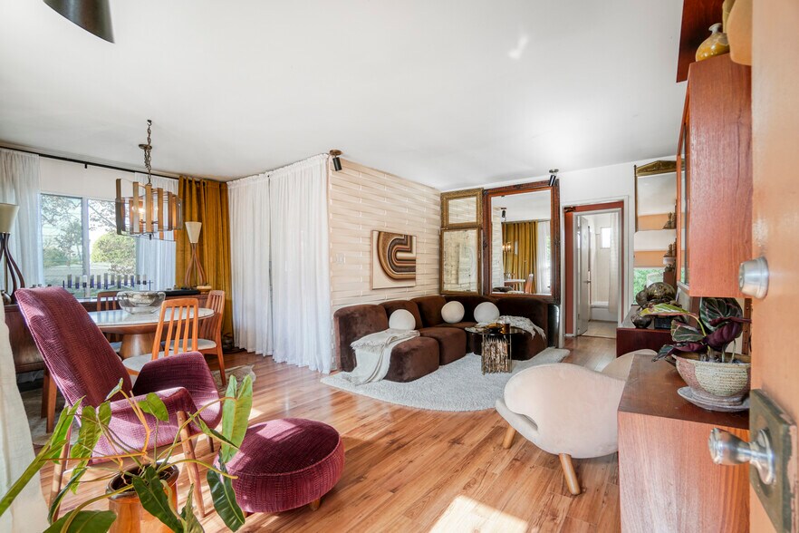 904 N Spaulding Ave, Los Angeles, CA à vendre - Photo intérieure - Image 2 de 34