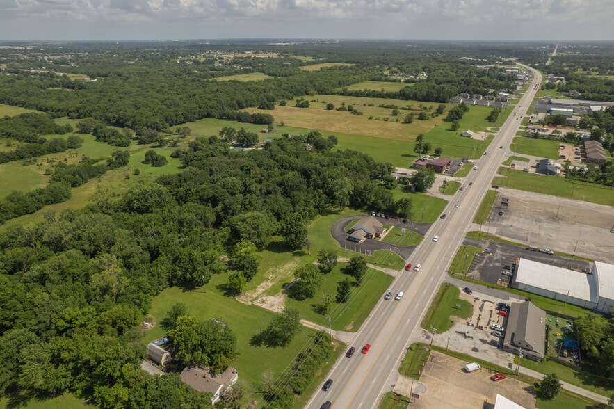 5600 N Main St, Joplin, MO for sale - Aerial - Image 3 of 9