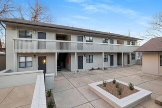 Plus de détails pour 215 W Watson St, Fayetteville, AR - Multi-résidentiel à vendre