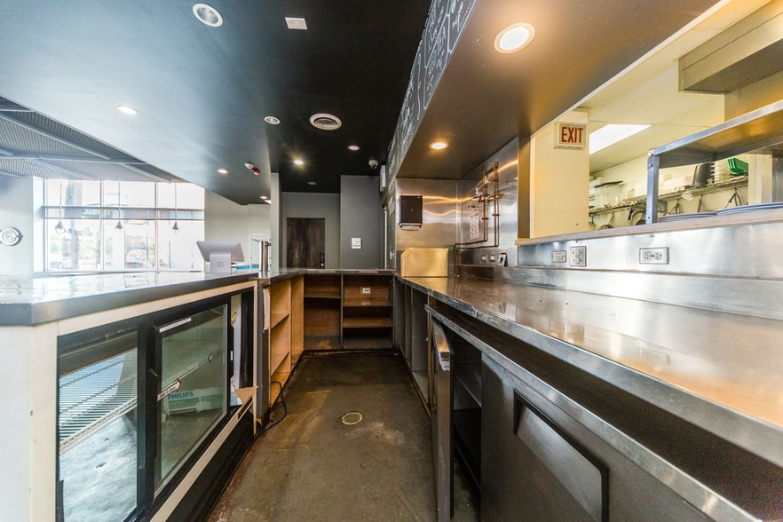 1912 N Western Ave, Chicago, IL à louer - Photo intérieure - Image 3 de 16