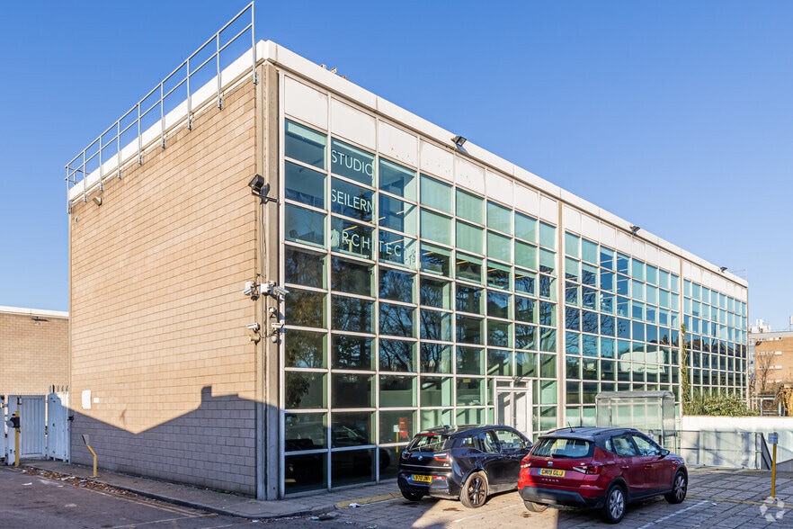 24 Scrubs Ln, Londres à louer - Photo principale - Image 1 de 3