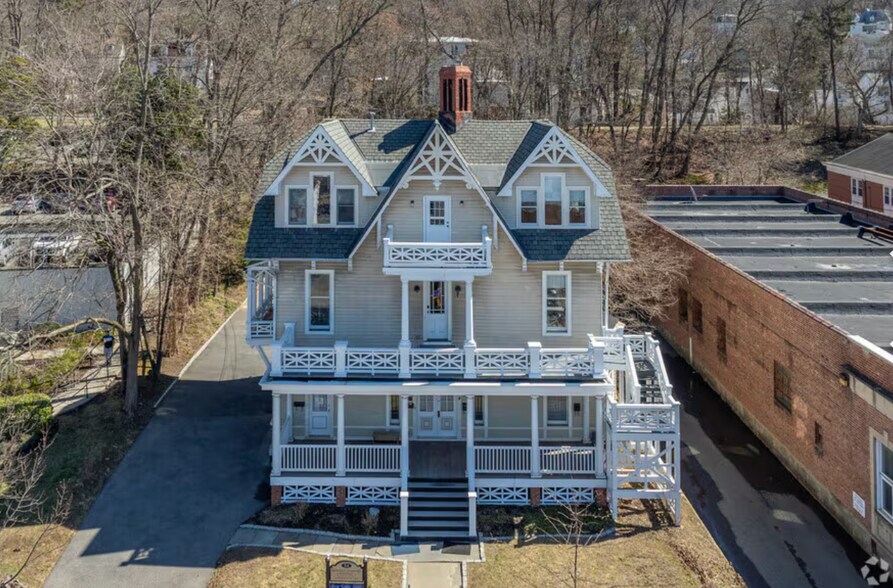 54 N Broadway, Tarrytown, NY à louer - Photo du bâtiment - Image 2 de 22