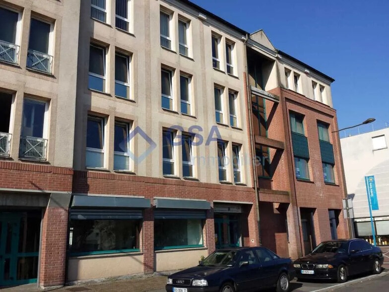 Office in Savigny-le-Temple for sale - Building Photo - Image 1 of 10