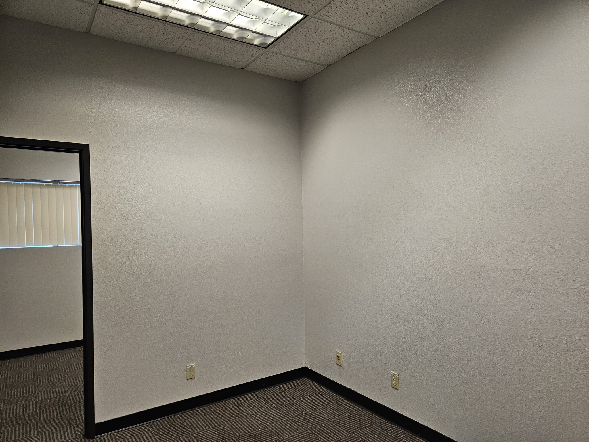 5731-5933 Stoddard Rd, Modesto, CA for lease Interior Photo- Image 1 of 6