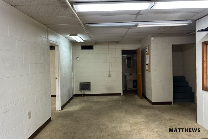 801 N James Campbell Blvd, Columbia, TN for lease - Building Photo - Image 3 of 4