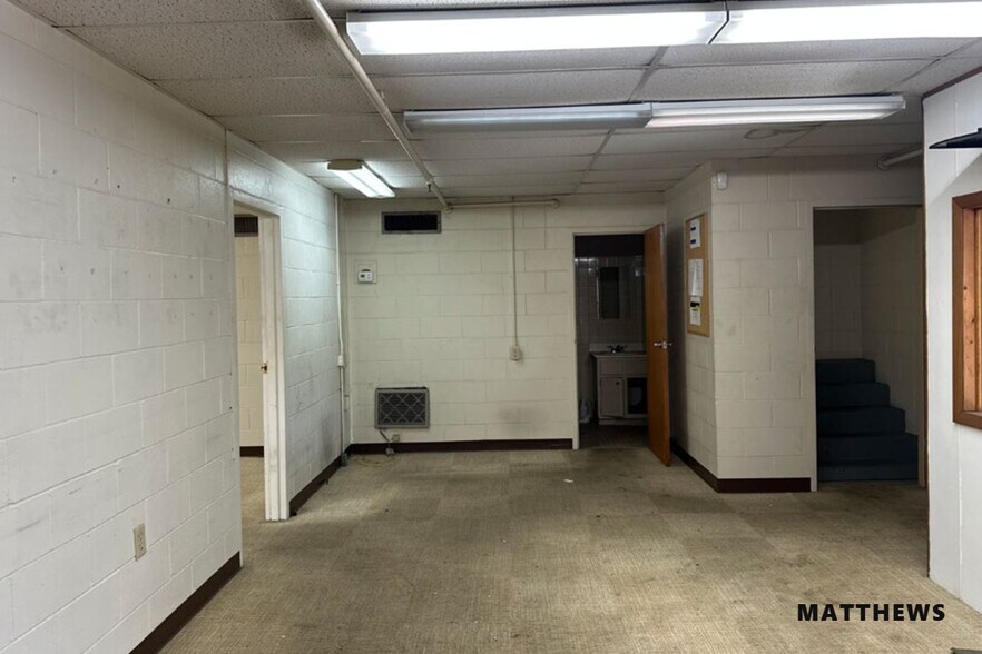 801 N James Campbell Blvd, Columbia, TN à vendre - Photo du bâtiment - Image 3 de 4