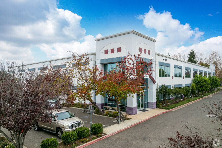 34501 7th St, Union City, CA for lease - Building Photo - Image 1 of 6