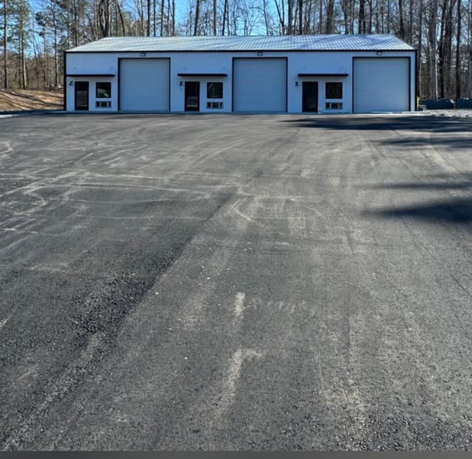 700 Howe Blvd, Gadsden, AL for lease Building Photo- Image 1 of 5