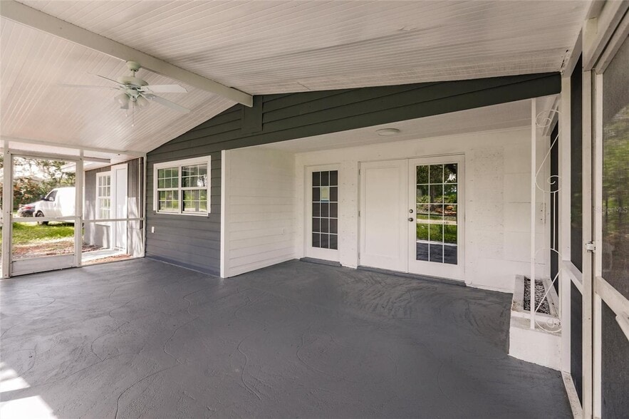4371 Guard St, Port Charlotte, FL à vendre - Photo du bâtiment - Image 2 de 6