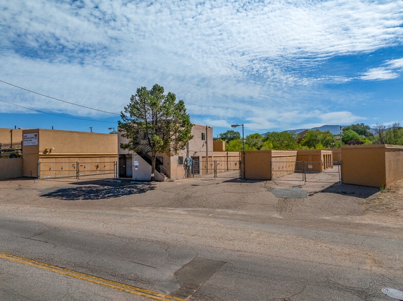 1525 Pacheco St, Santa Fe, NM à vendre - Photo du bâtiment - Image 3 de 32