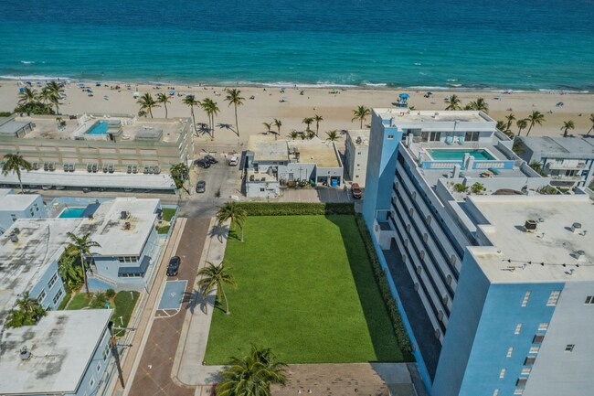 More details for 300 Van Buren St, Hollywood, FL - Land for Sale