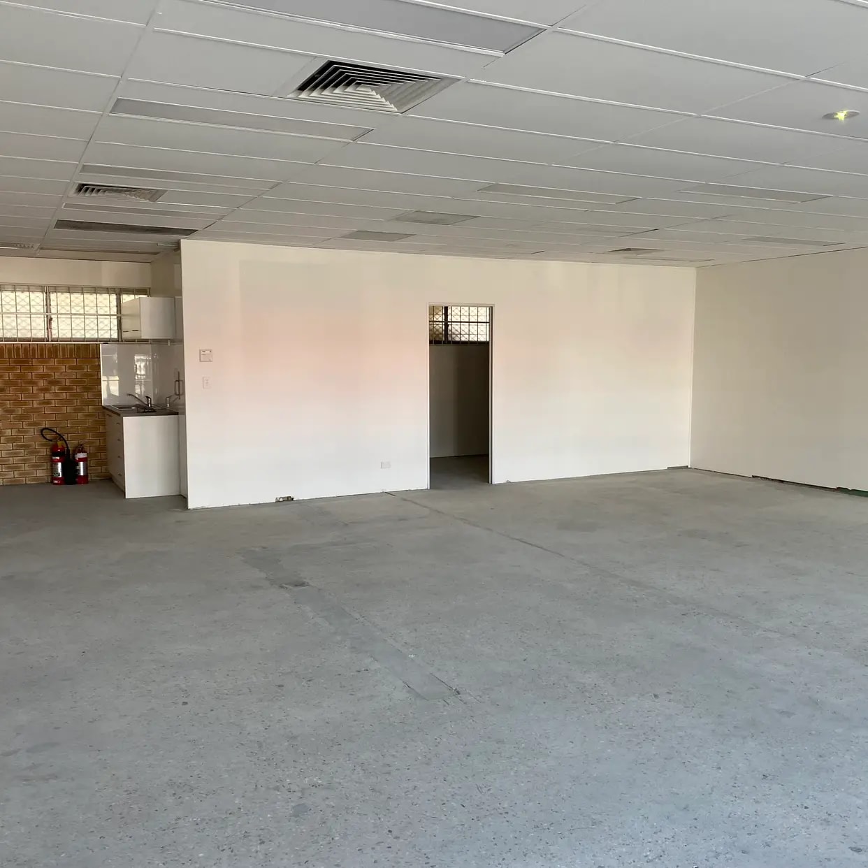 18 Kremzow Rd, Brendale for lease Interior Photo- Image 1 of 5