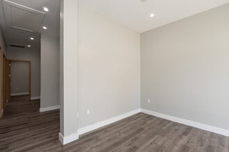 8525 N Sam Houston Pkwy E, Humble, TX à louer Photo intérieure- Image 2 de 19