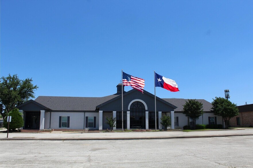 5200 Paige Rd, The Colony, TX for sale - Building Photo - Image 2 of 43