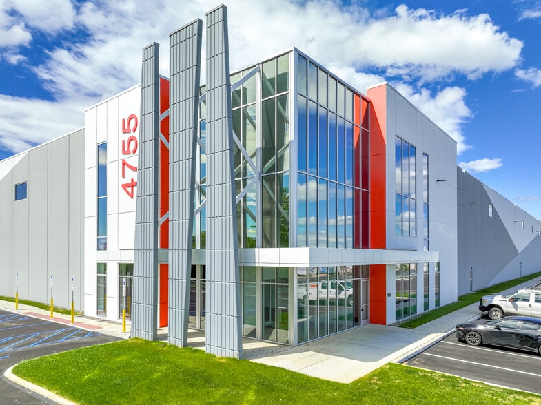 4043 Hanoverville Rd, Bethlehem, PA for lease - Building Photo - Image 1 of 3