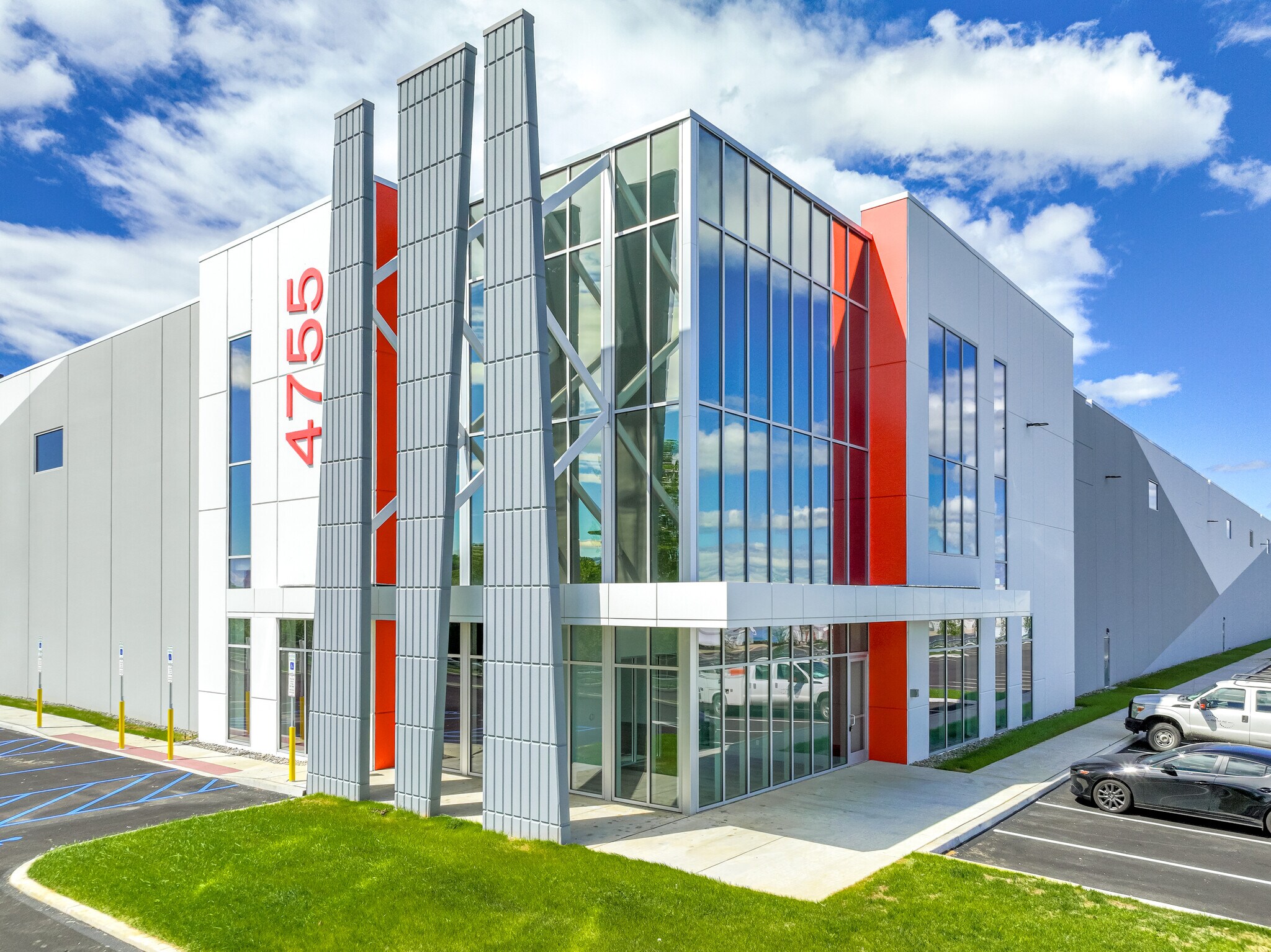 4043 Hanoverville Rd, Bethlehem, PA à louer Photo du bâtiment- Image 1 de 4