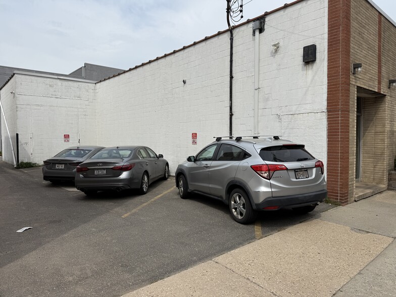 66 S Tyson Ave, Floral Park, NY for sale - Building Photo - Image 2 of 17