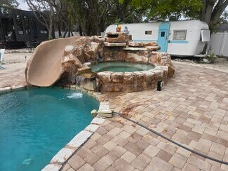 Plus de détails pour 108 75th St W, Bradenton, FL - Multi-résidentiel à vendre