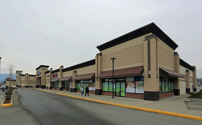 Plus de détails pour 250-380 Trunk Rd, North Cowichan, BC - Commerce de détail à louer