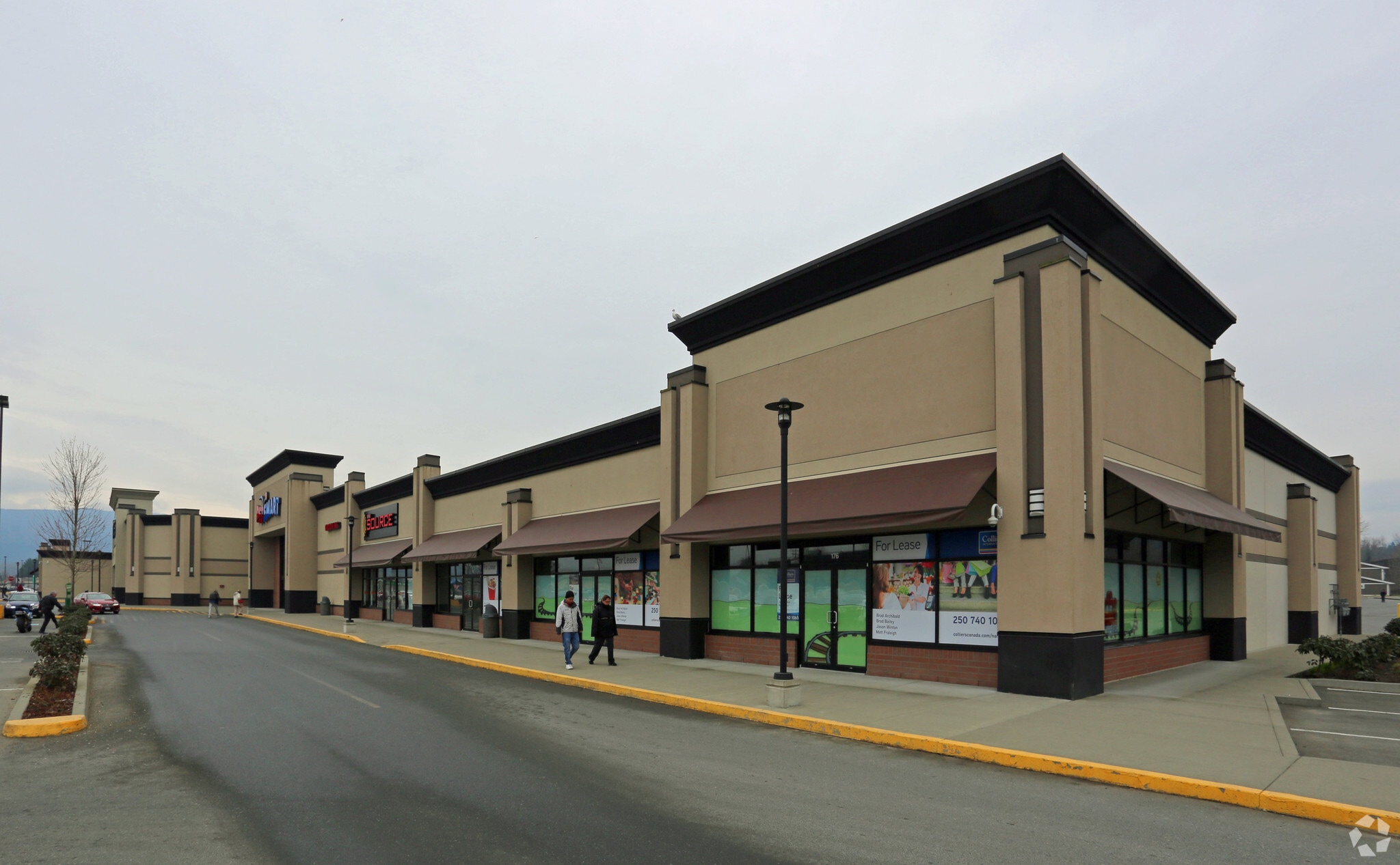 250-380 Trunk Rd, North Cowichan, BC for lease Primary Photo- Image 1 of 14