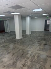309 23rd St, Miami Beach, FL for lease Interior Photo- Image 2 of 3