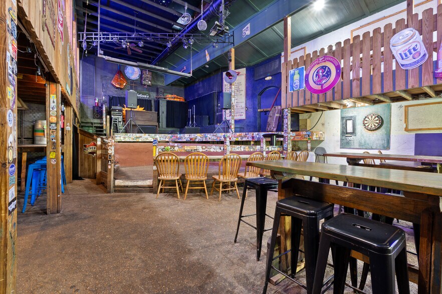 10 Mountain St, Eureka Springs, AR à vendre - Photo du bâtiment - Image 3 de 31