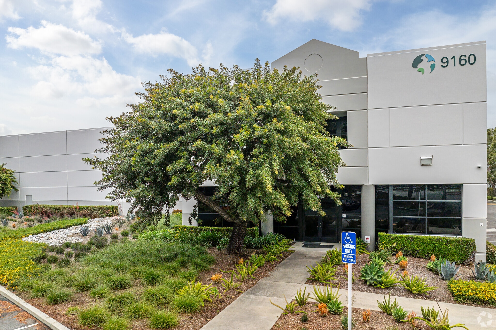 9142-9160 Norwalk Blvd, Santa Fe Springs, CA for lease Building Photo- Image 1 of 13