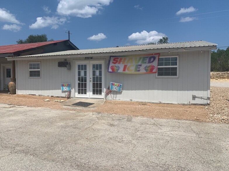 22214 State Highway 71 W, Spicewood, TX à louer - Photo du bâtiment - Image 3 de 8