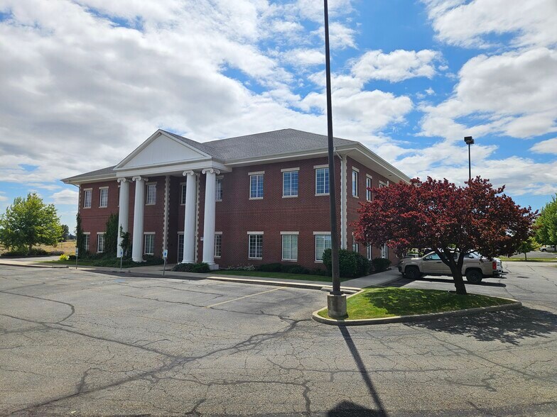 8727 W Highway 2, Spokane, WA à vendre - Photo du bâtiment - Image 2 de 3