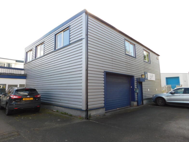 Fircroft Way, Edenbridge for sale - Building Photo - Image 1 of 4