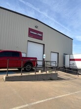 9708 NW 6th St, Oklahoma City, OK à louer Photo du bâtiment- Image 2 de 18