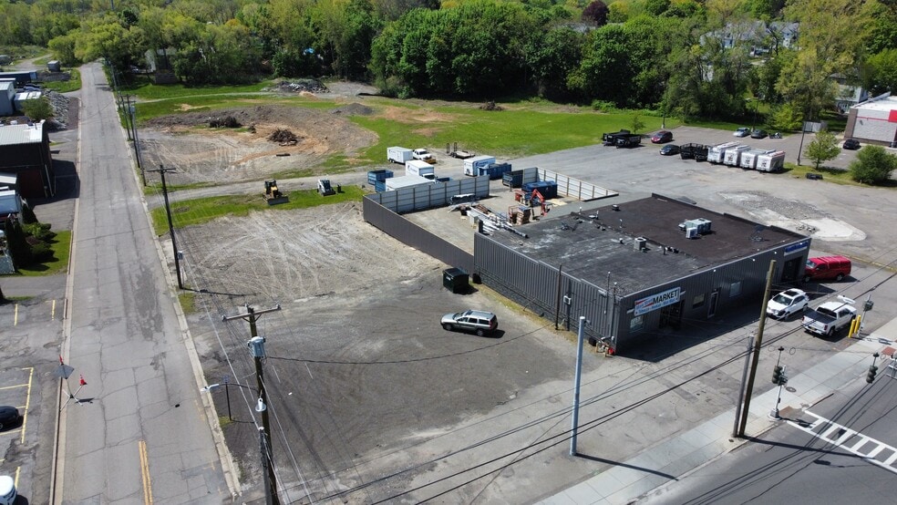 2906 E Main St, Endicott, NY for sale - Building Photo - Image 3 of 7