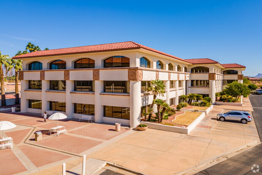 8777 E Via de Ventura, Scottsdale, AZ à louer - Photo principale - Image 1 de 9