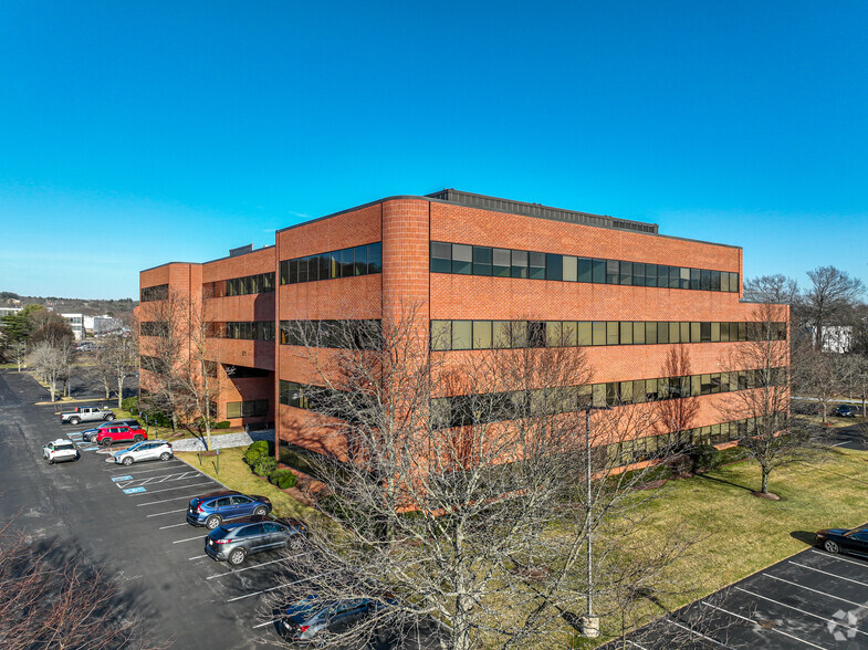 271 Waverley Oaks Rd, Waltham, MA for lease - Building Photo - Image 2 of 13