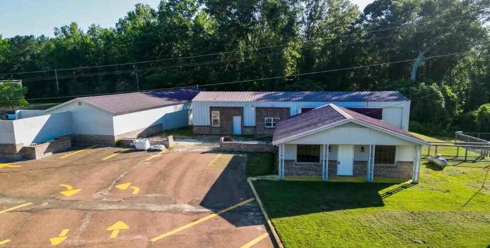 3661 Simpson Highway 49, Mendenhall, MS à vendre - Photo principale - Image 1 de 1