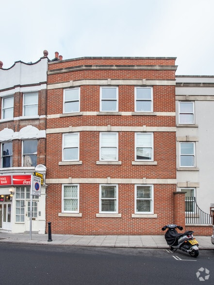 41 Barnes High St, London for sale - Building Photo - Image 3 of 7