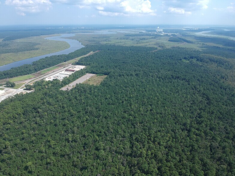 3300 Cypress Gardens Rd, Moncks Corner, SC à vendre - Photo du bâtiment - Image 2 de 12