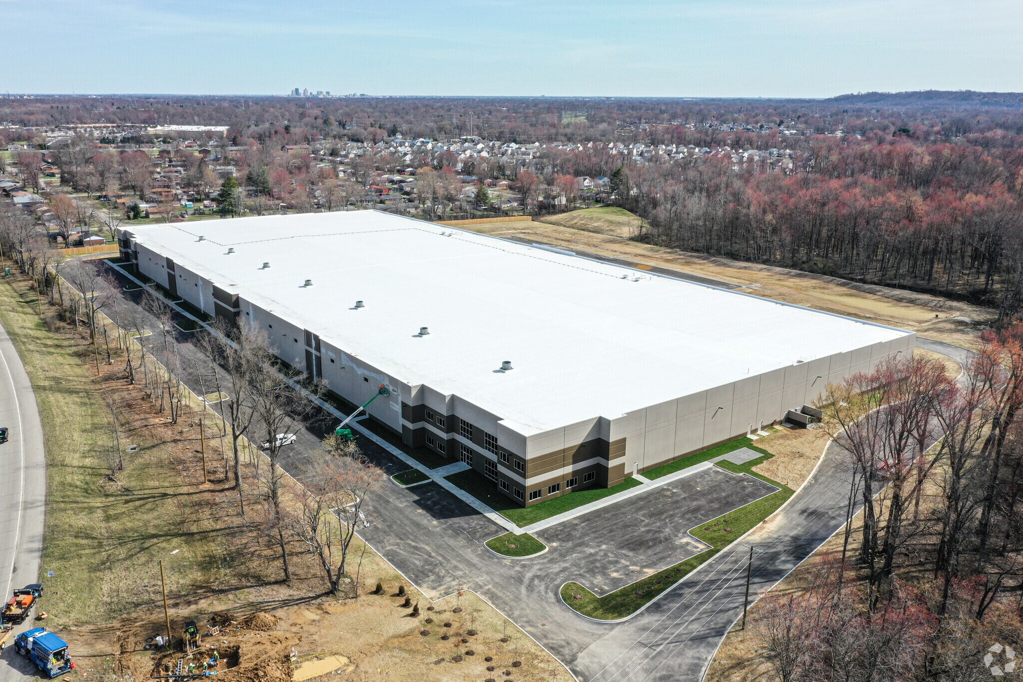 7001 Greenbelt Hwy, Louisville, KY for lease Primary Photo- Image 1 of 6