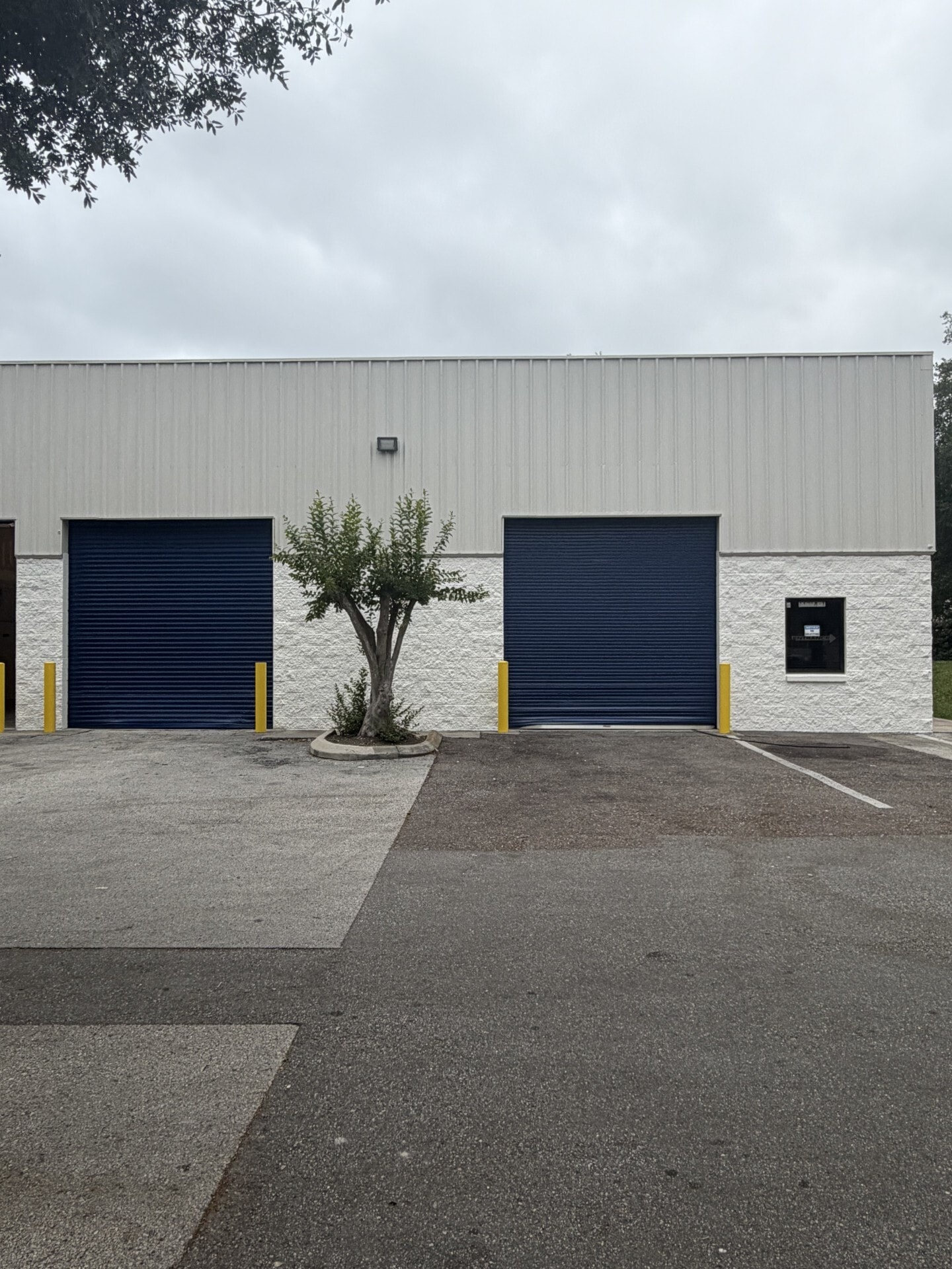 11318 Distribution Ave W, Jacksonville, FL for lease Building Photo- Image 1 of 1