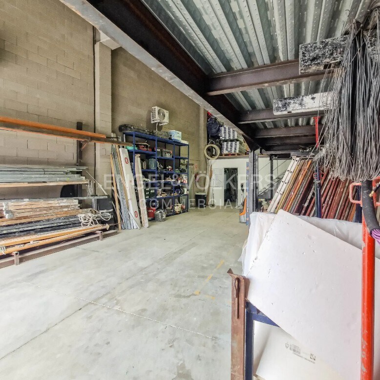 Sant Feliu de Llobregat, BAR 08980 - Unité 1 - - Photo intérieure - Image 1 of 6