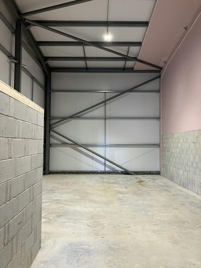 Trevol Ct, Torpoint, CON PL11 2TB - Unité 3 -  - Photo intérieure - Image 1 of 1