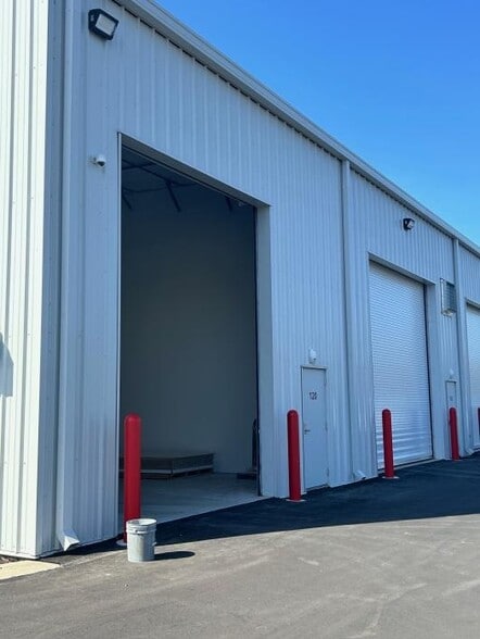 3229 Pennington Dr, Wilmington, NC for lease - Building Photo - Image 3 of 3