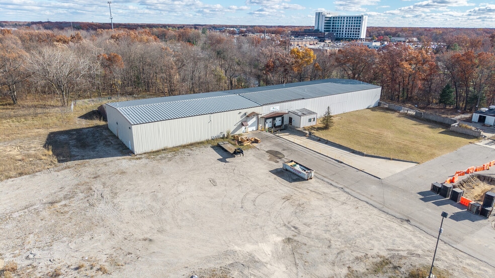 1254 E Barney Ave, Muskegon, MI for sale - Building Photo - Image 2 of 6